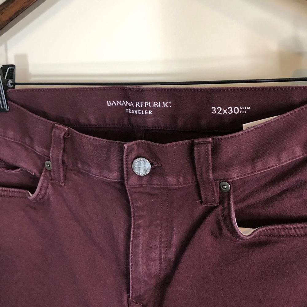 Banana Republic Men’s Travelers Jeans. Blackberry Wine. Slim fit 32 X 30 - Picture 4 of 9
